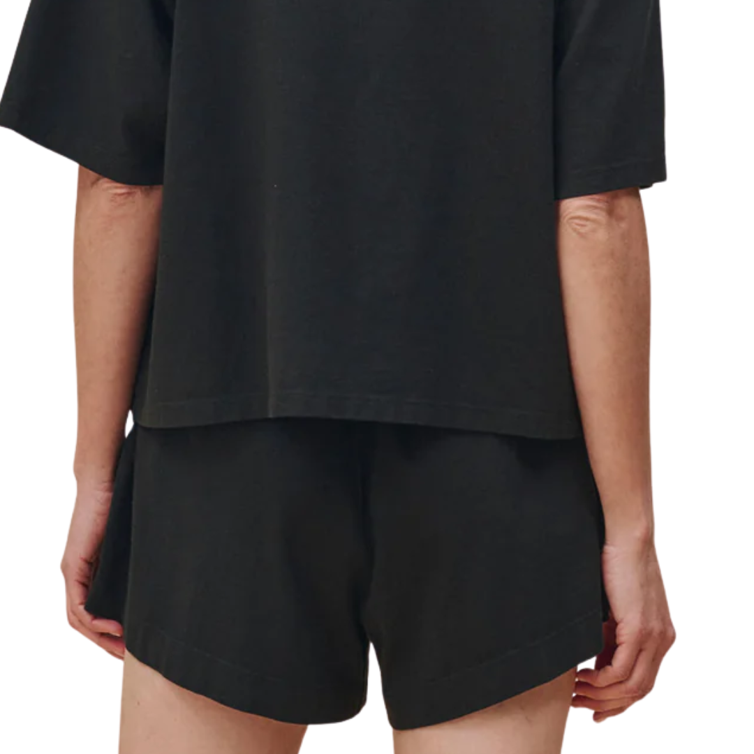 The Flutter Short in Almost Black