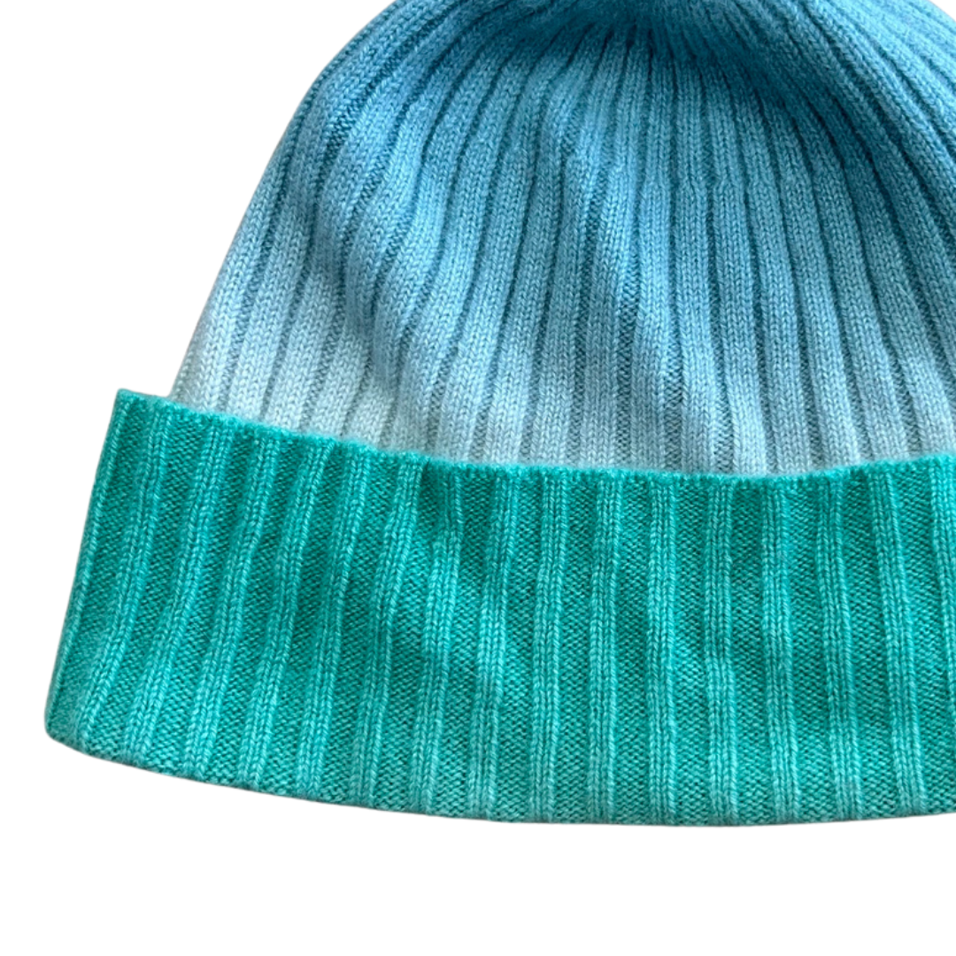 Miloe Beanie in Milky Blue Bermuda