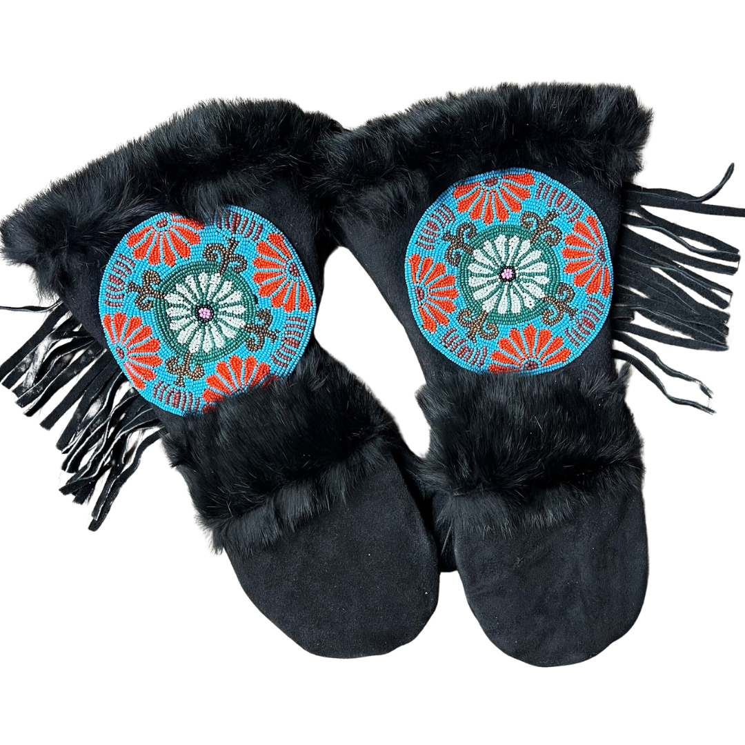 Filion Long Cuff Mitten in Black