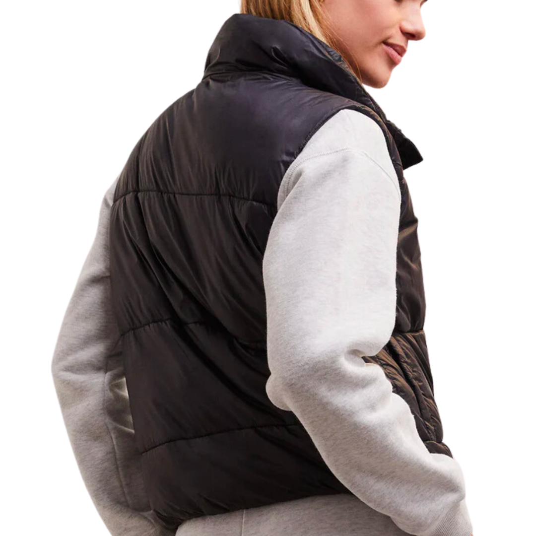Just Right Puffer Vest in Black