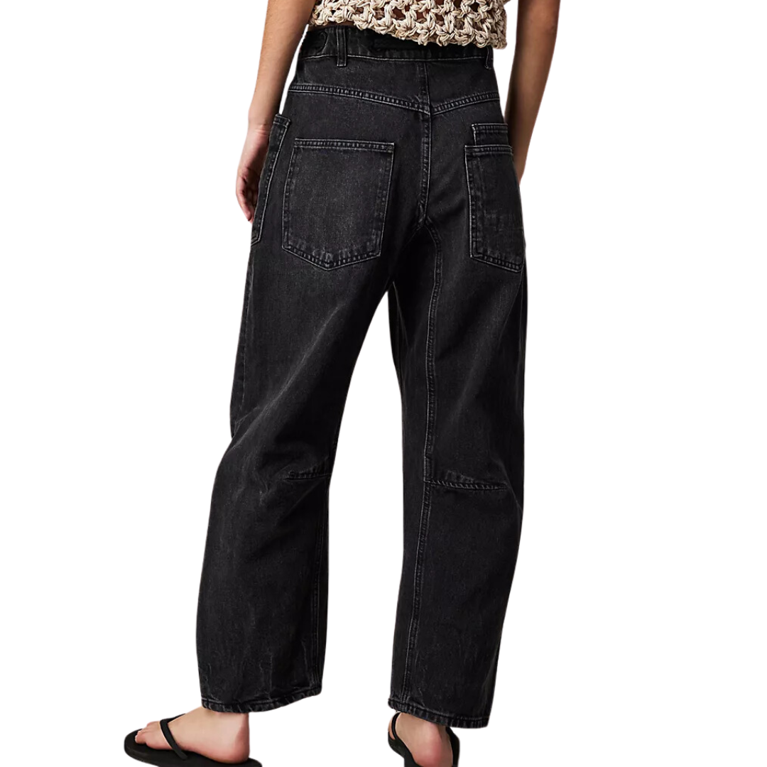 Moxie Pull-On Barrel Jeans in Night Hawk
