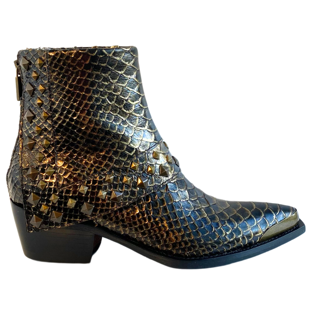 Keros Stud in Gold