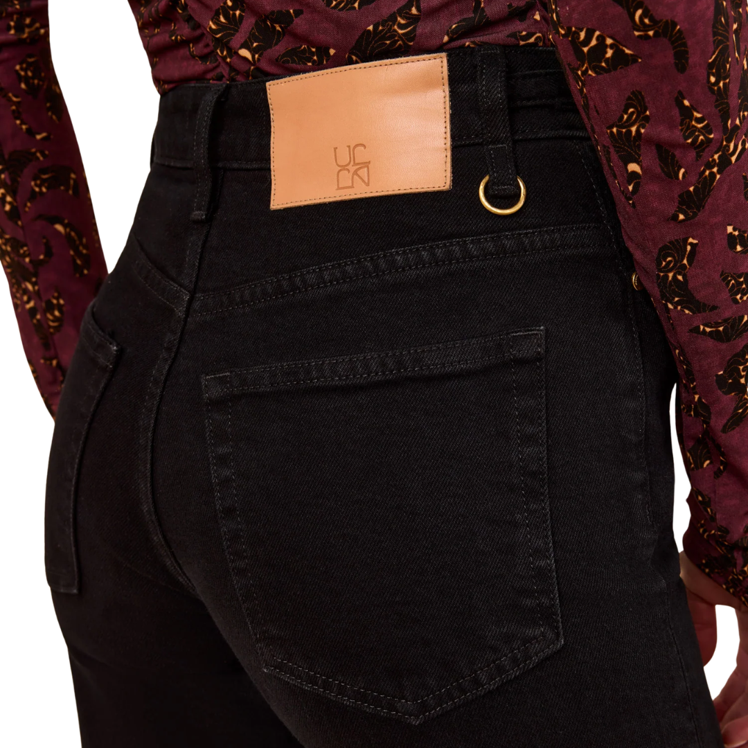 Stretch Valory Flare Jean in Noir