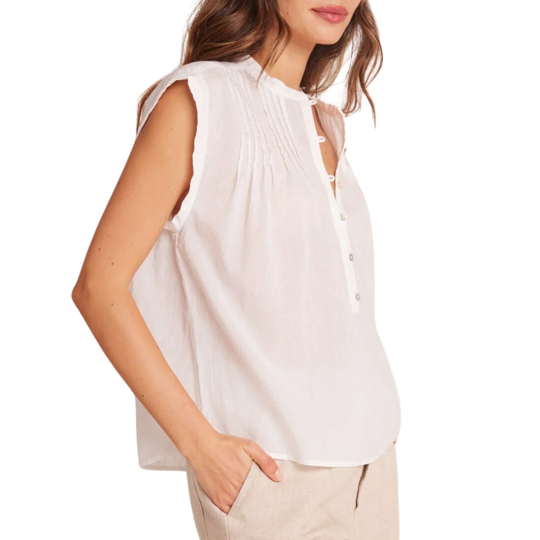 Short Sleeve Pintuck Pullover in White