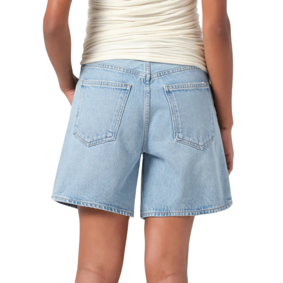 Dame Short in Coax