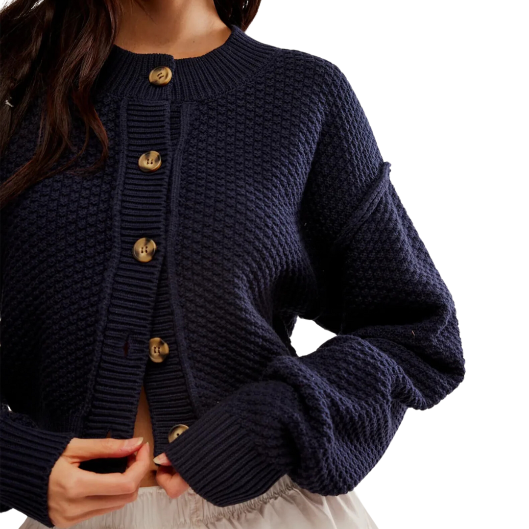 Lila Cardi in Sky Captain