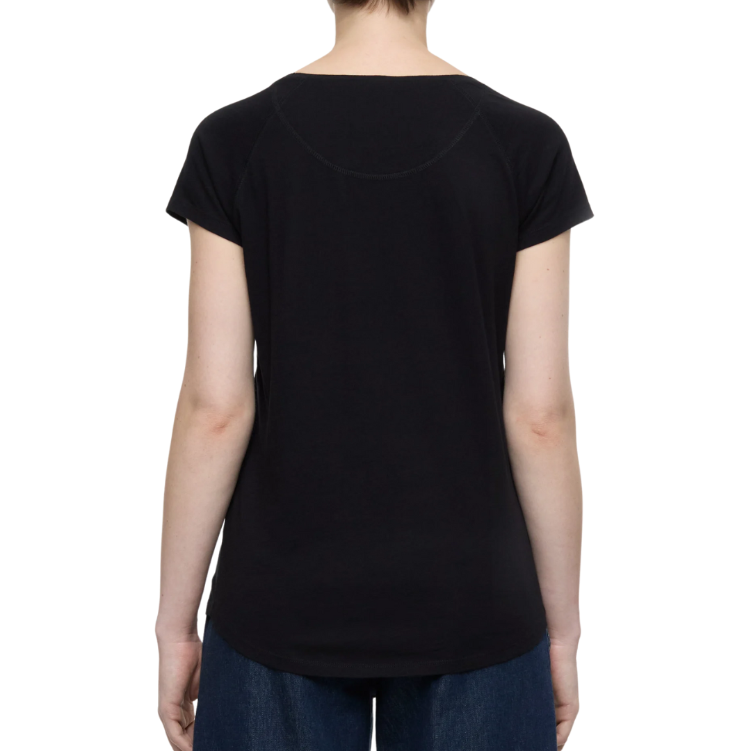 Raglan Shortsleeve Shirt in Black