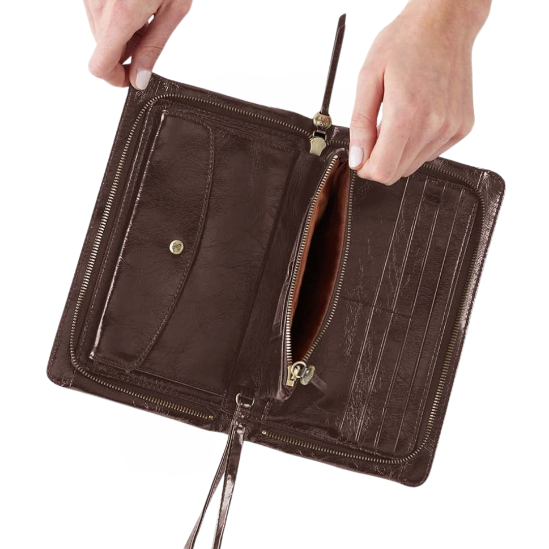 Evolve Wristlet in Hearthstone