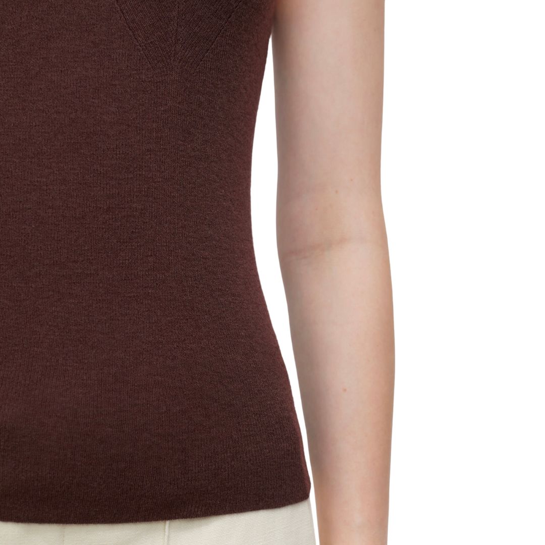 Closed Crew Vest Chilly Chocolate