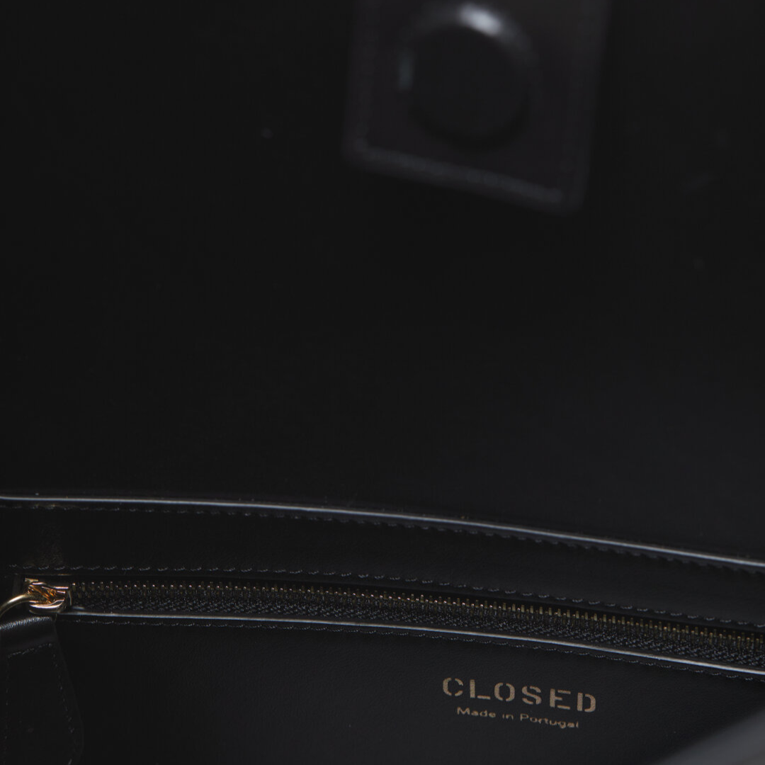 Leather Shopper in Black