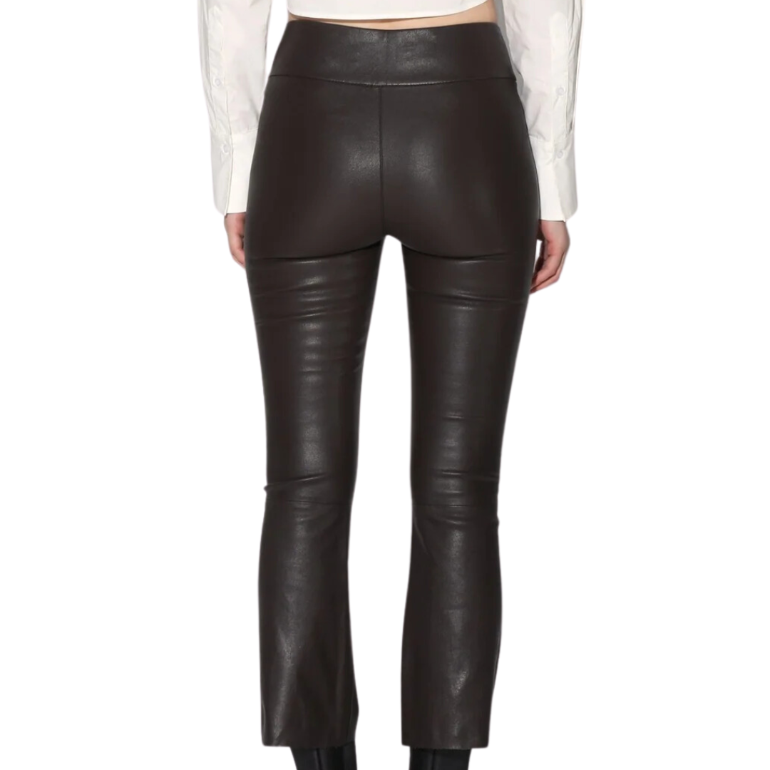 Luisa Pant in Mocha