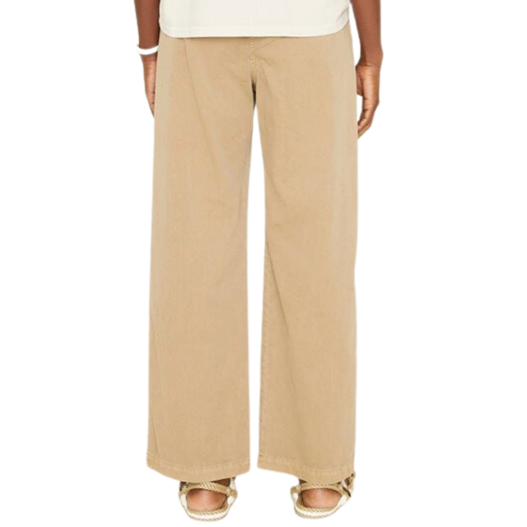Shiloh Pant in Dark Sand