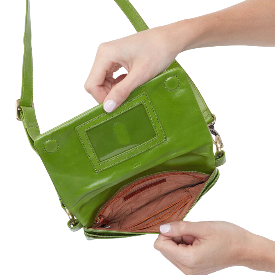 Winn Belt Bag in Garden Green