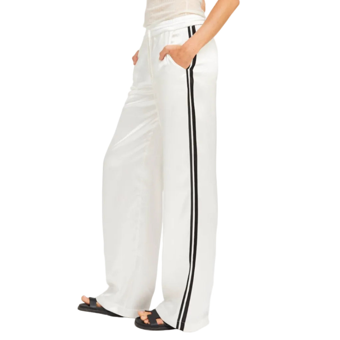 BAGGY ATHLETIC PANTS
