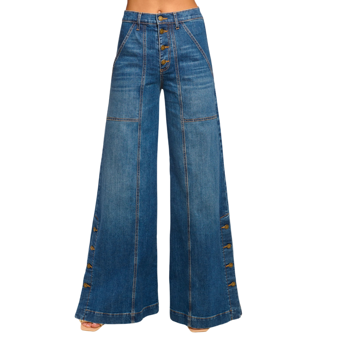 Flores High-Rise Wide Leg Jean in Medium Wash