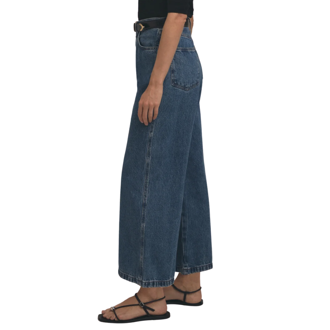 Masha Super High Rise Wide Leg Crop in Montreal