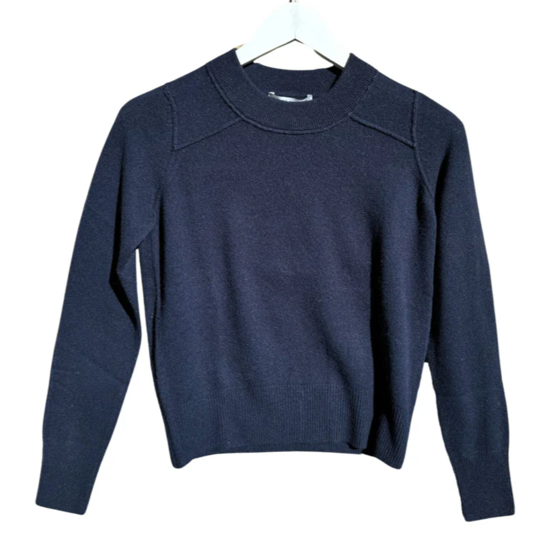 Cropped V w/ Reversed Seam in Navy