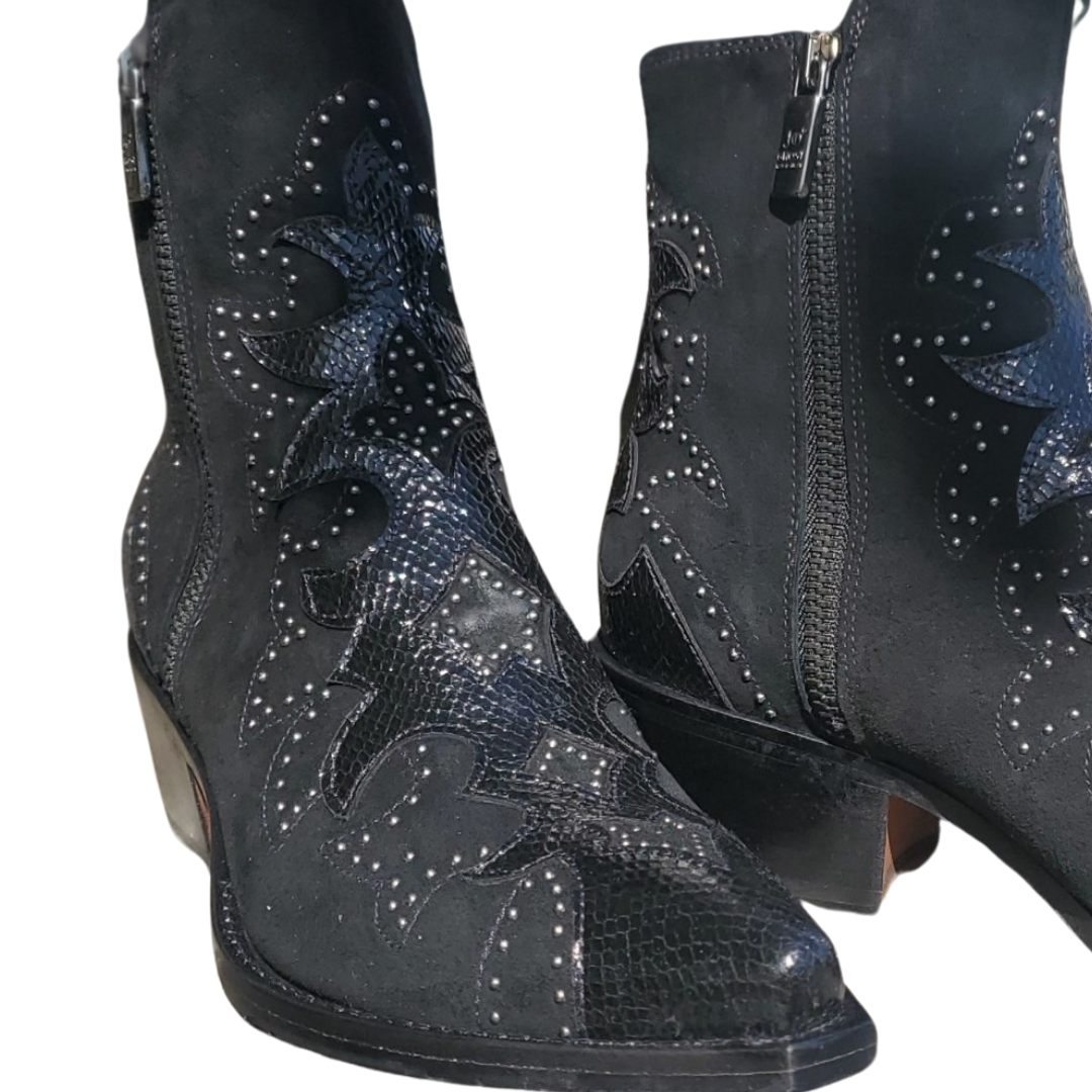 Cristal in Black Lavata