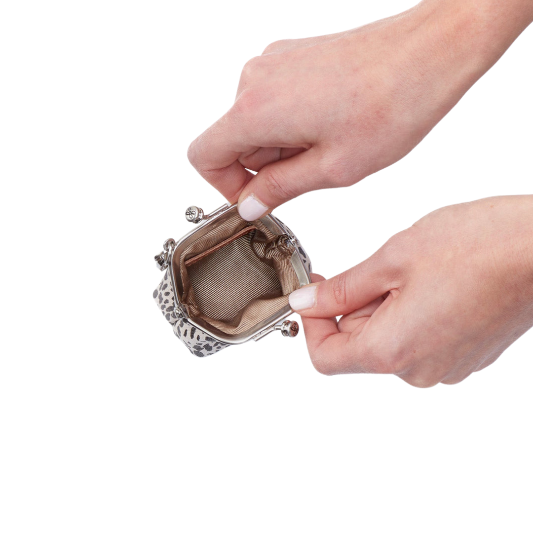 Run Go Frame Pouch in Cheetah Print