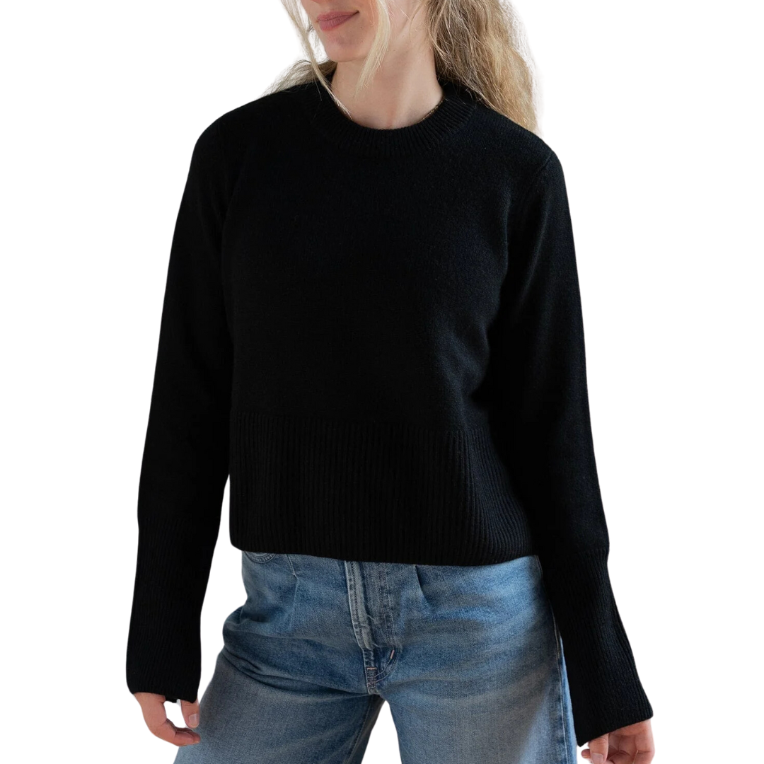 Boxy Crew w/ Slits in Black