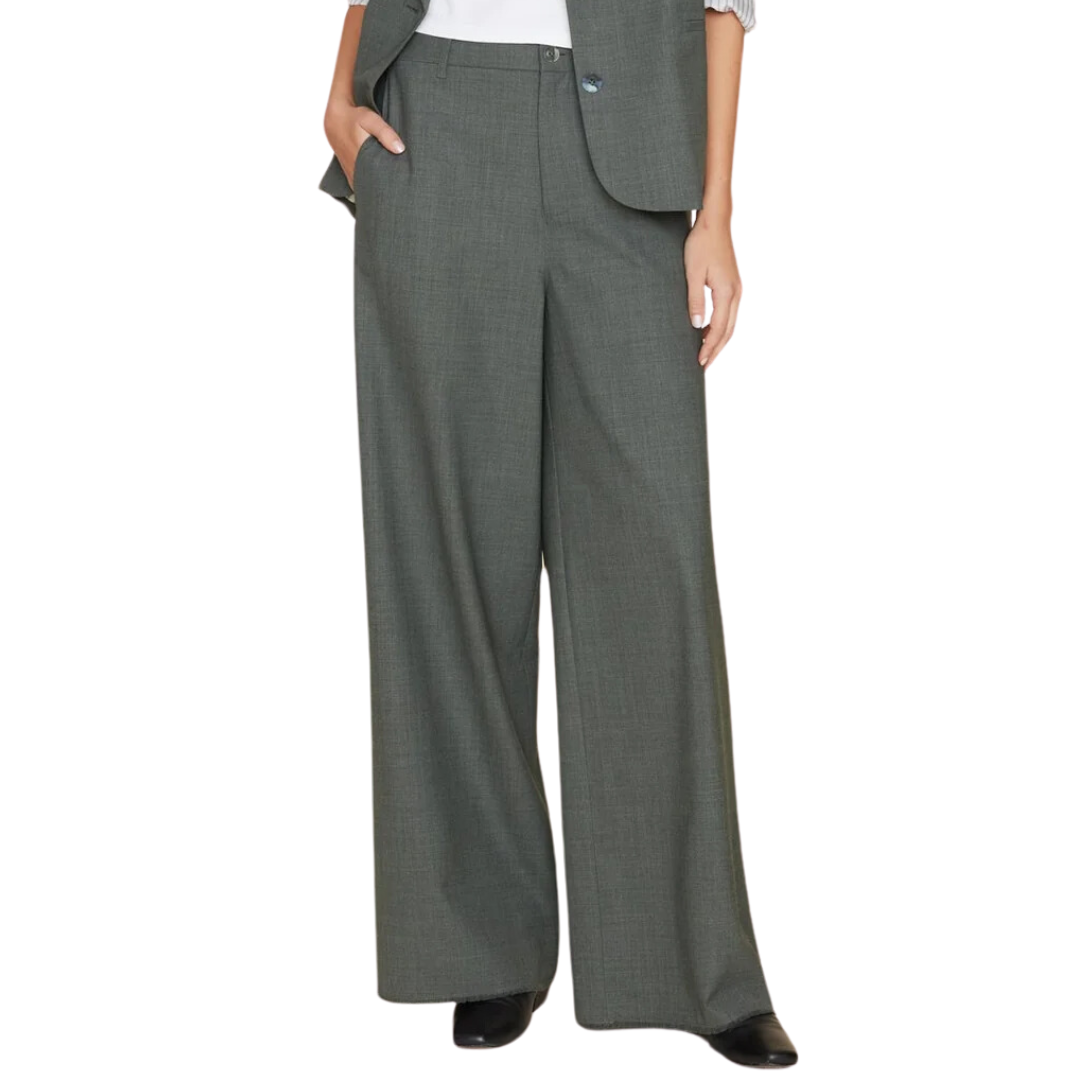 Portlyn Pant in Charcoal Melange