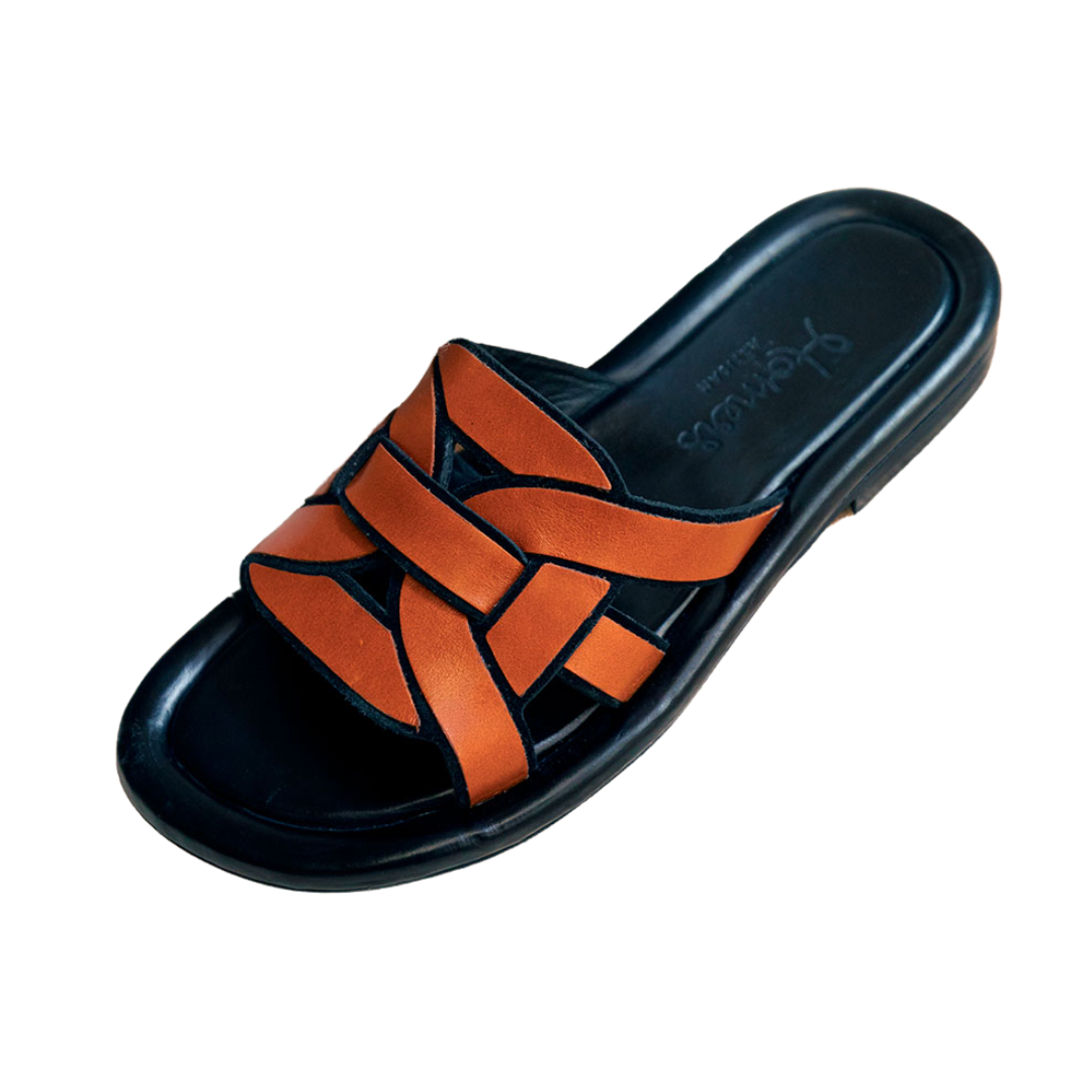 Dalia in Sierra Sella-Black