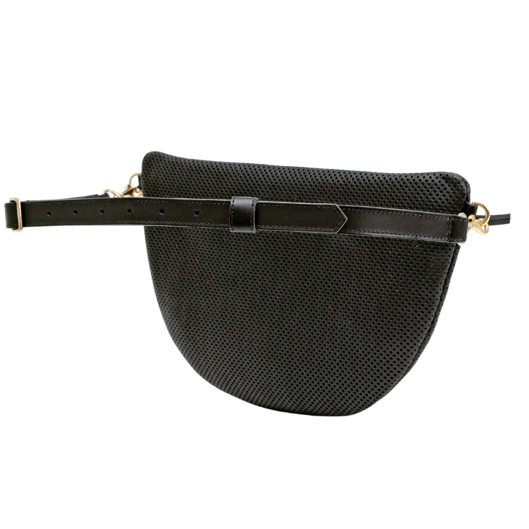 Grande Fanny in Black Perf