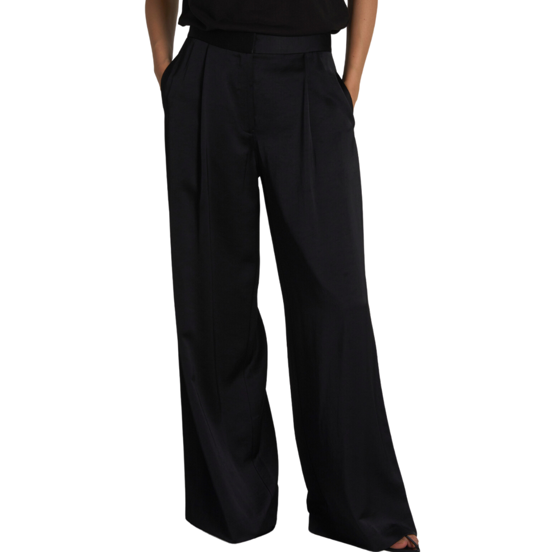 Neve Mid-Waisted Wideleg Trouser in Black