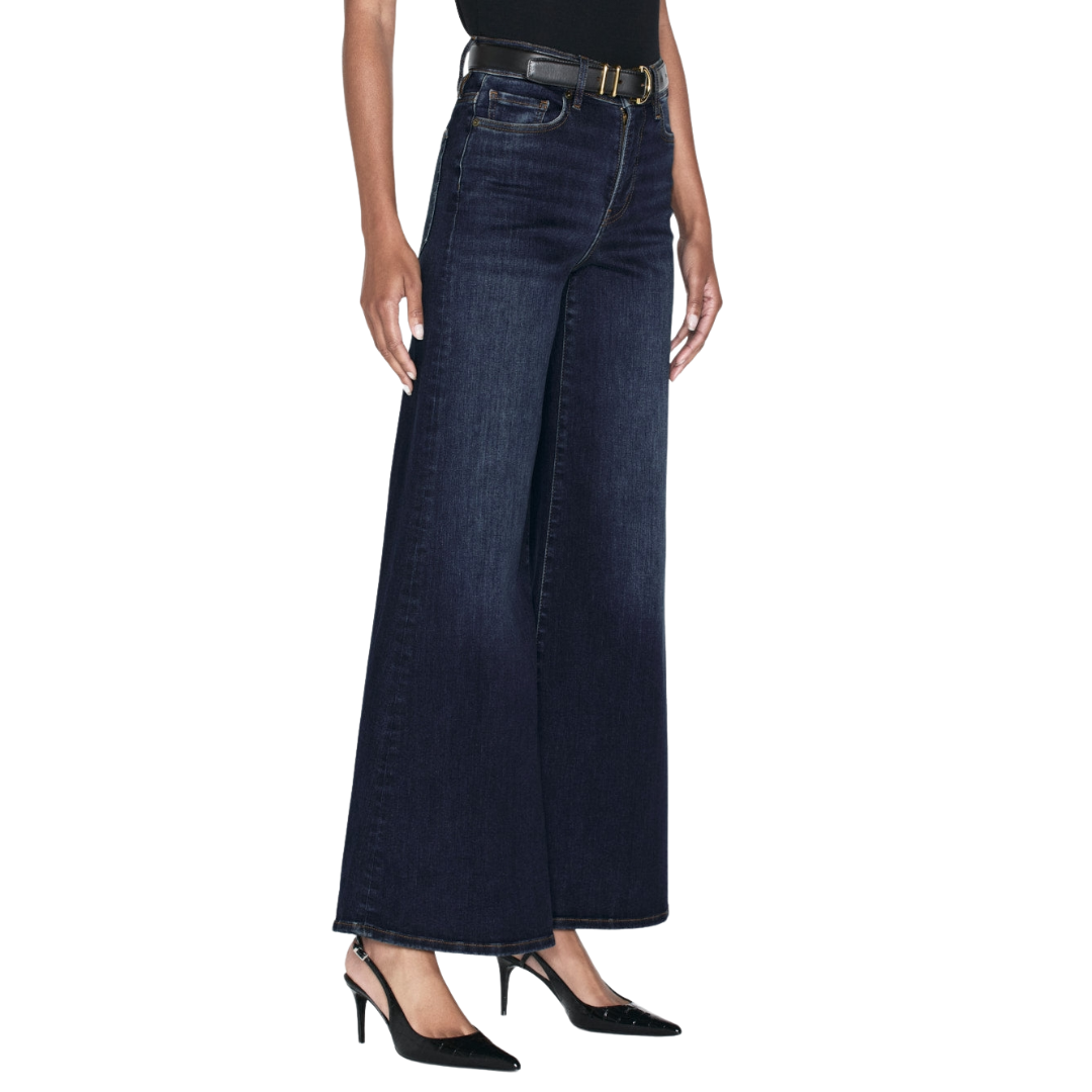 Le Palazzo Crop in Moonflower