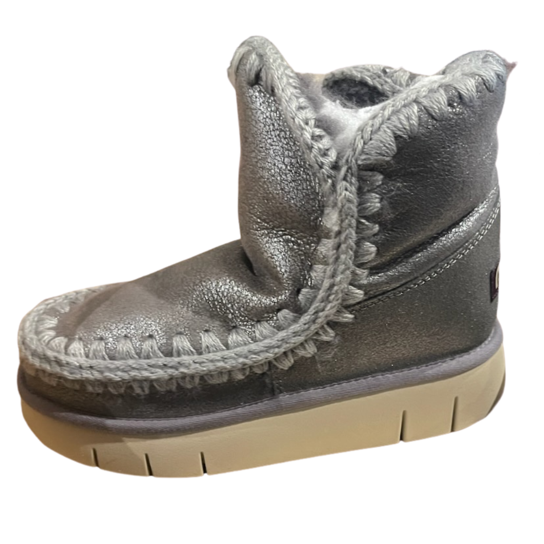 Eskimo 18 in Dust Iron