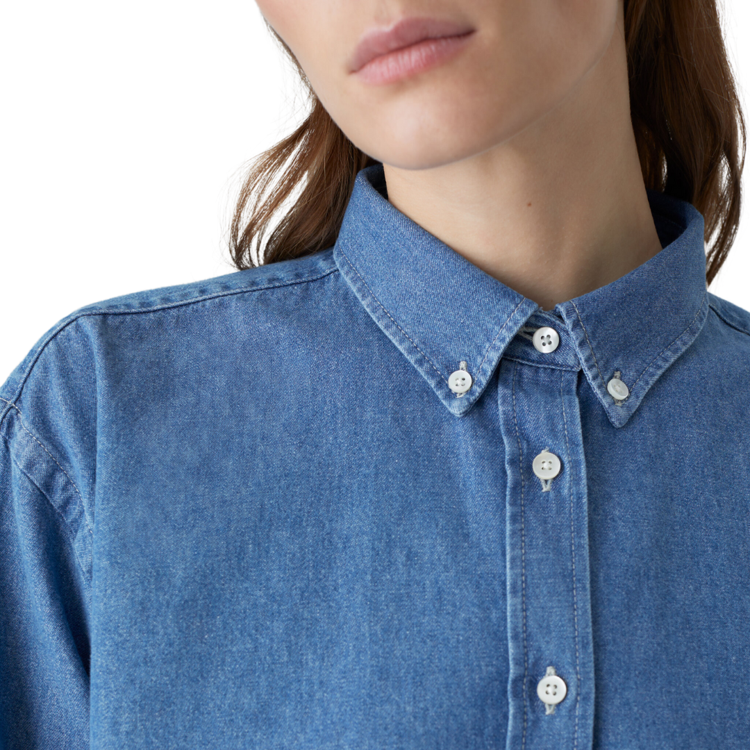 Button Down Shirt in Light Blue