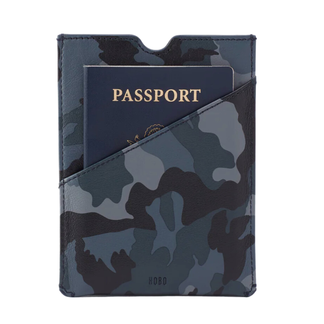 Men's Passport Holder in Camo
