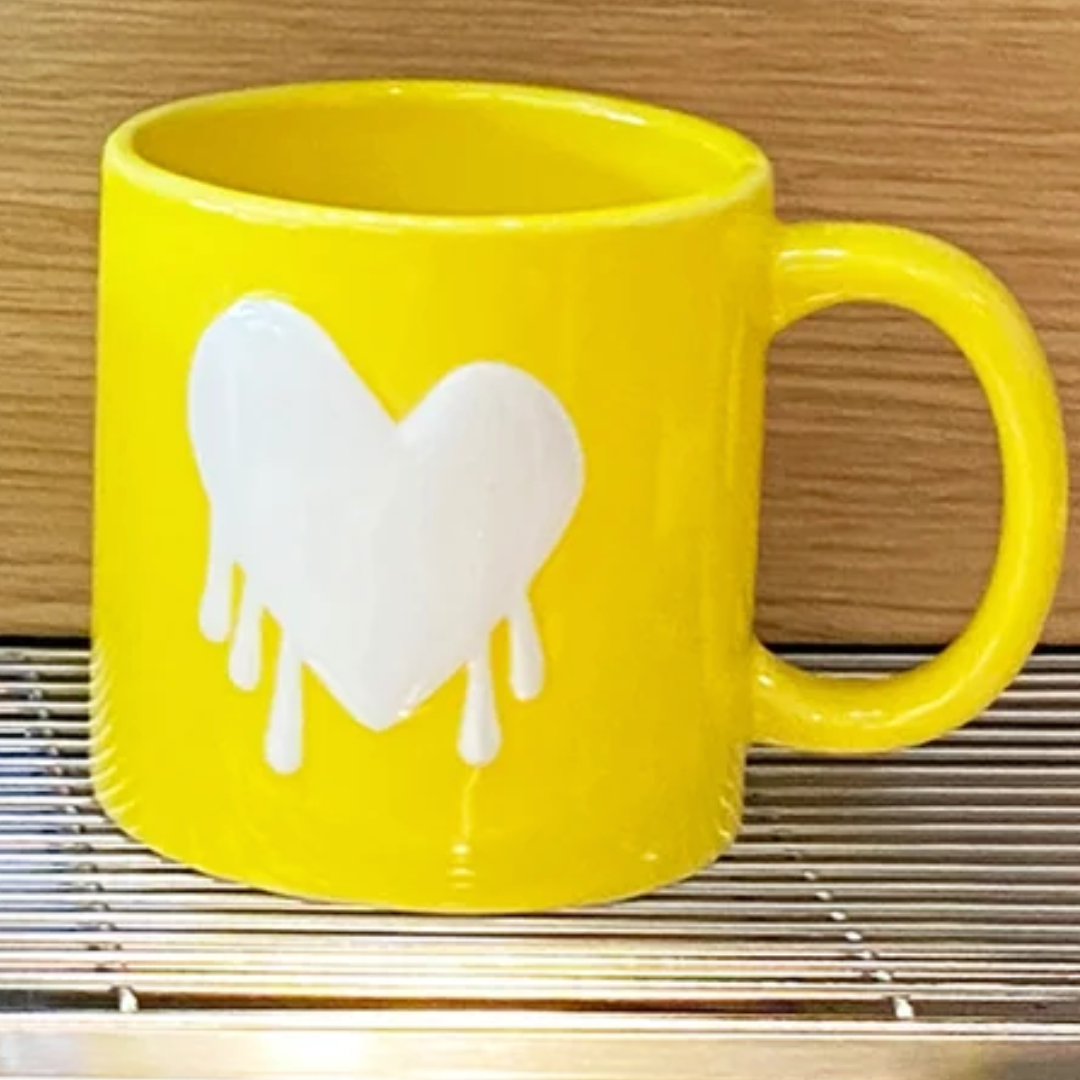 Drippy Heart Mug in Sunshine/White