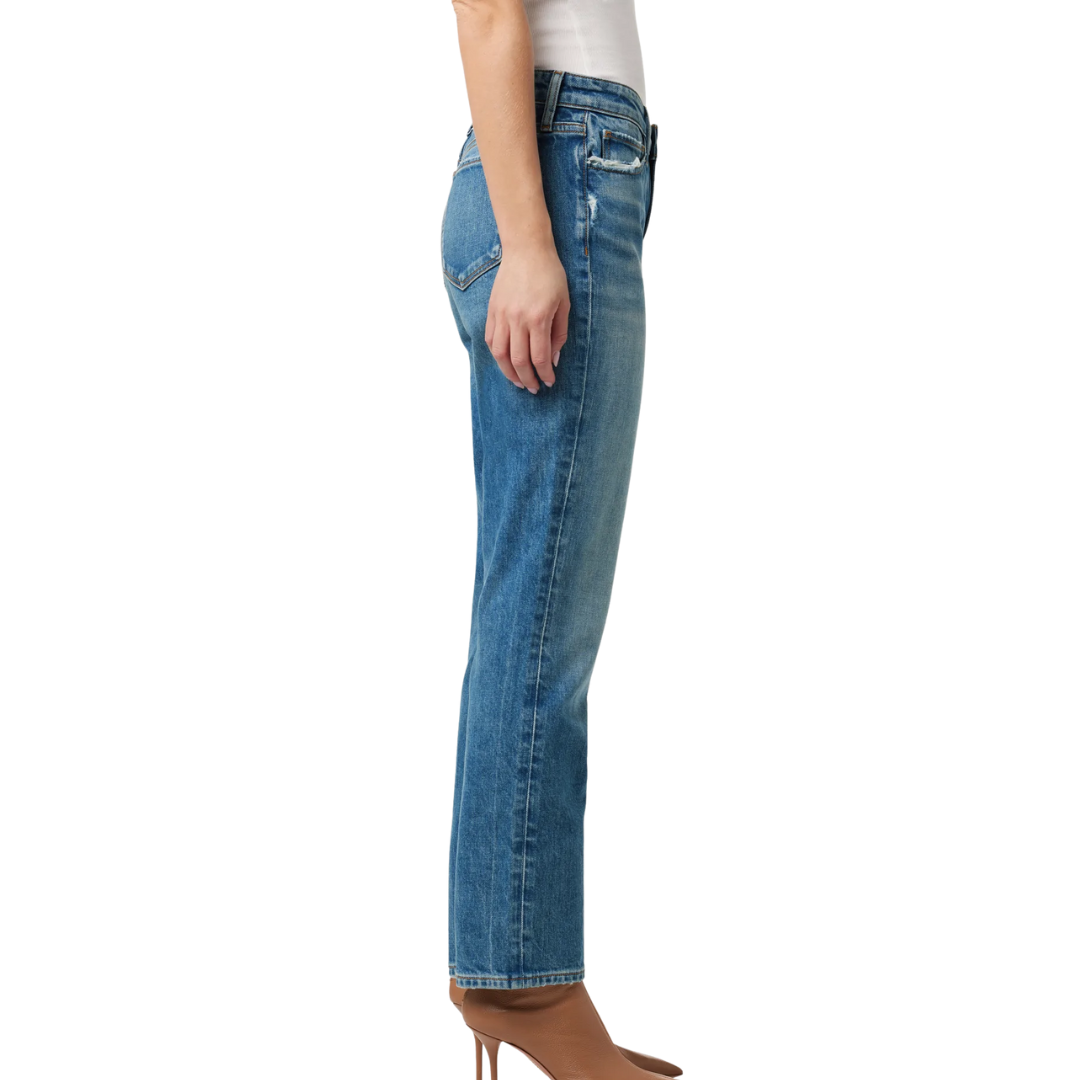The Lara in Evoke
