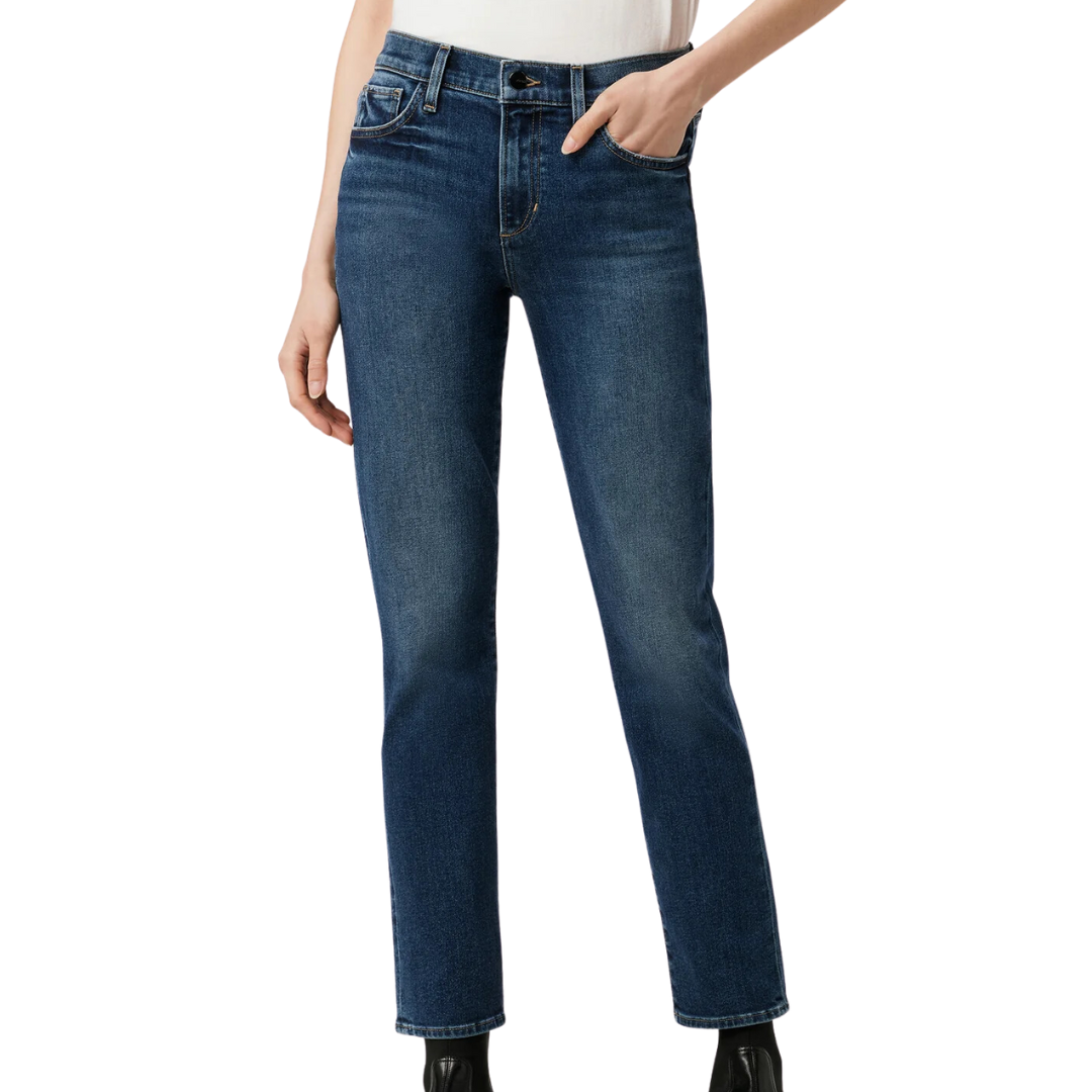 The Lara in Traveler