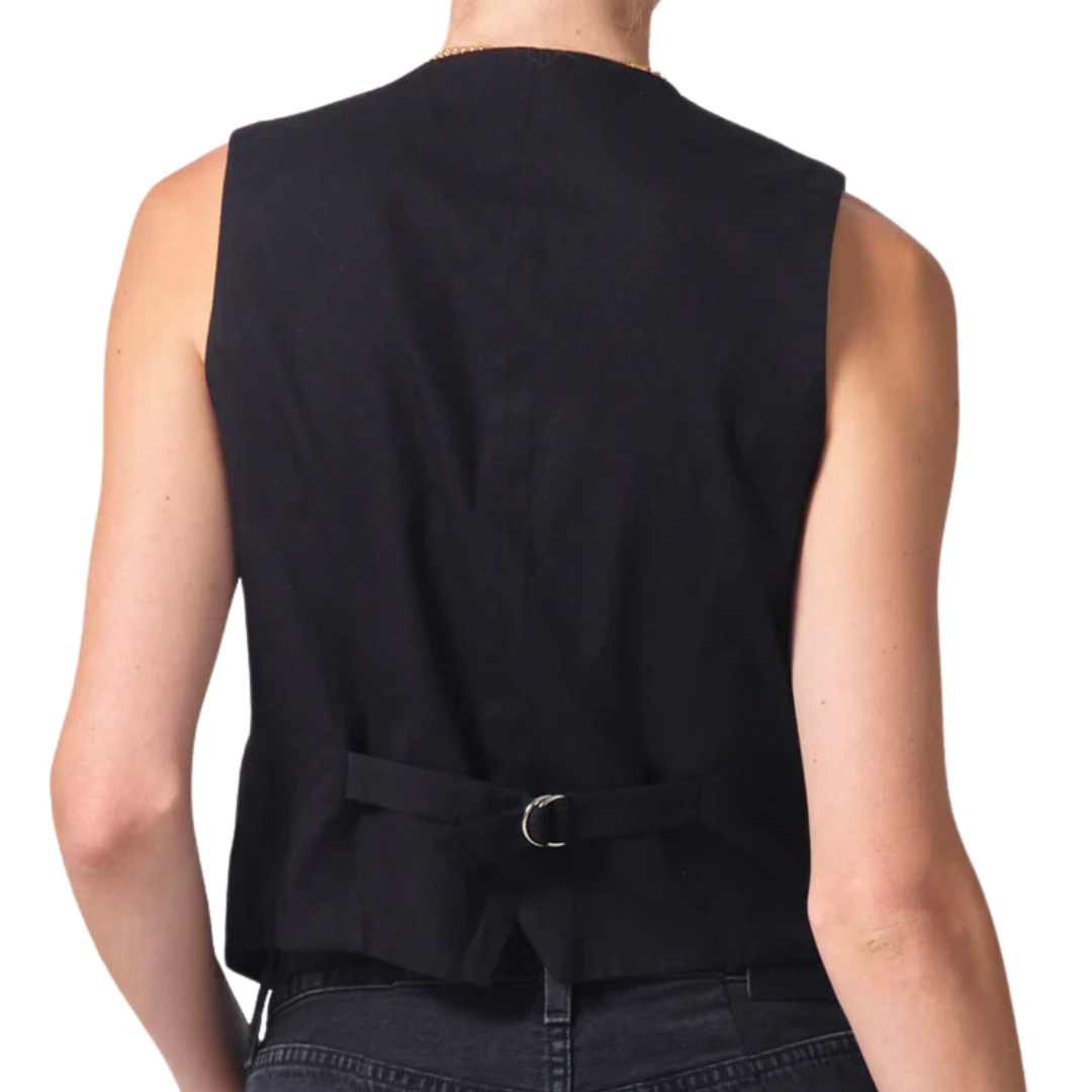 Sierra Vest in Black