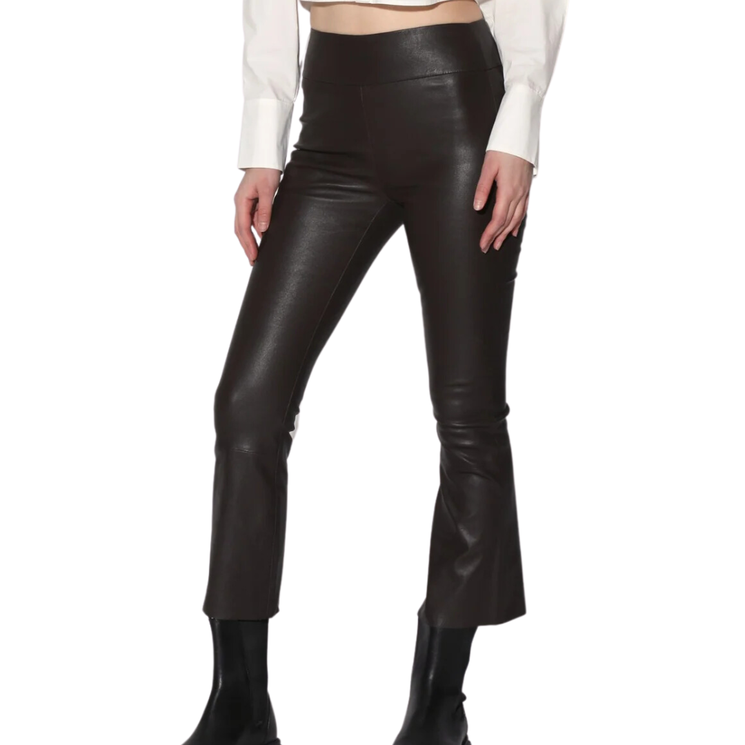 Luisa Pant in Mocha