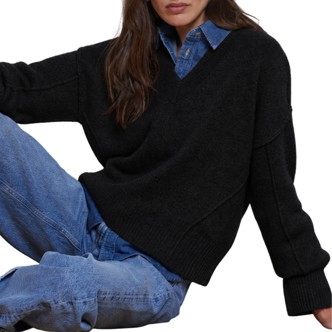 Boxy V W/ Reversed Seams in Black