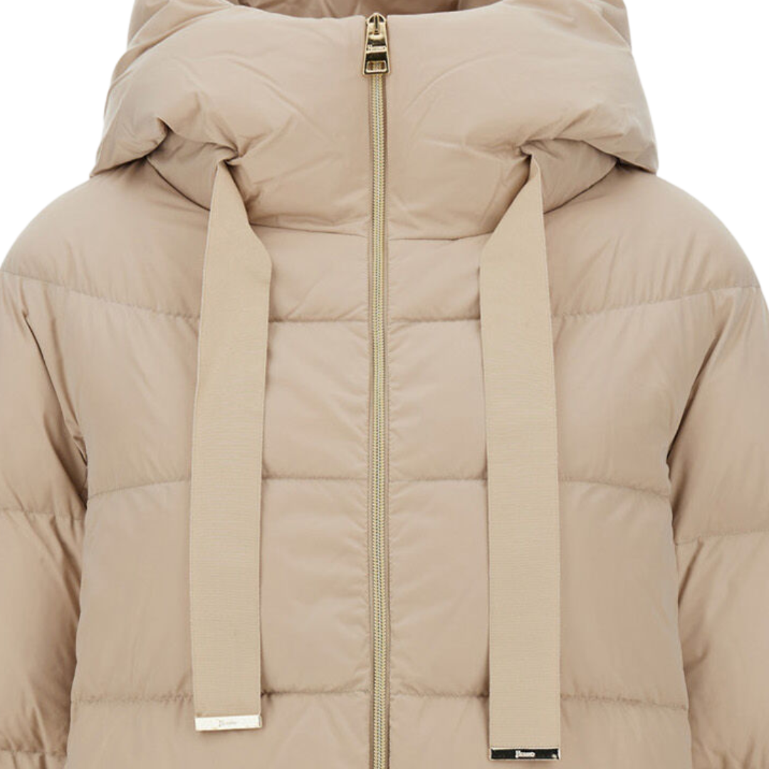 A-Shape Jacket in Satin in Chantilly