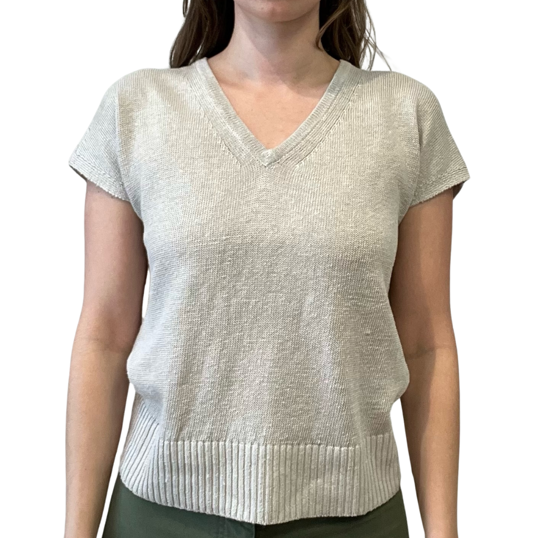 Cap Sleeve Vee in Sandstone
