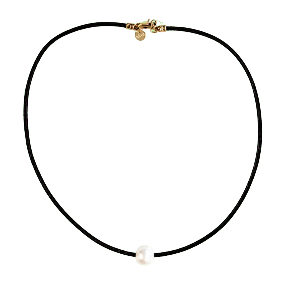 Solitaire Necklace in Black