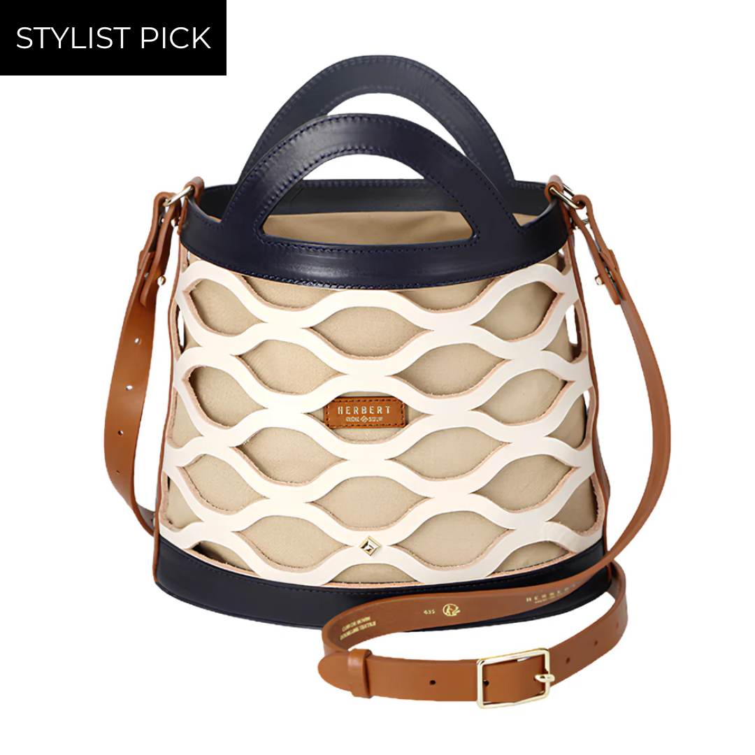 Le Chris Clown Bag in Crema Marine Camel