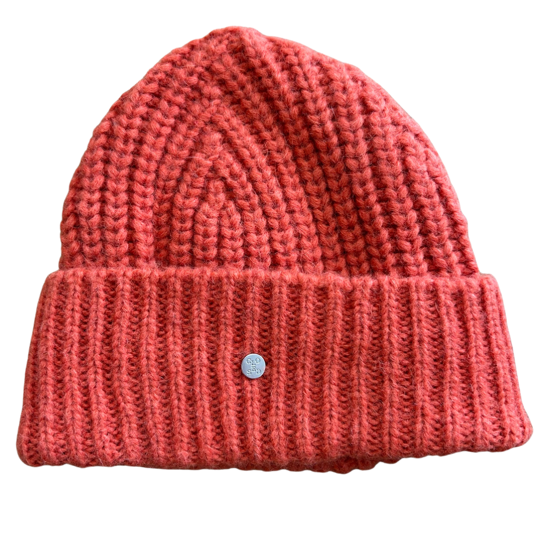 Knitted Hat in Auburn