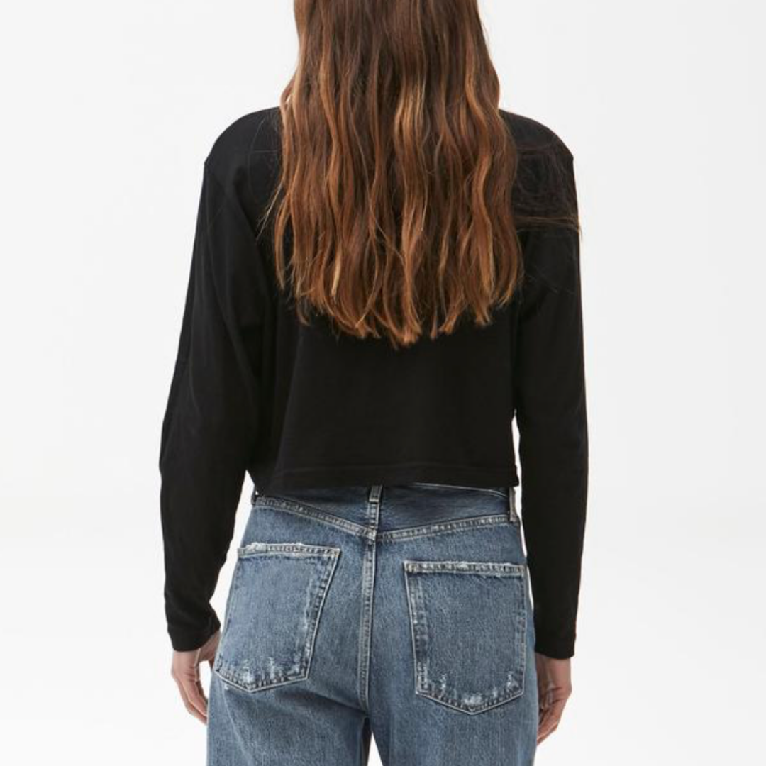 Mac Cropped Long Sleeve T-Shirt in Black