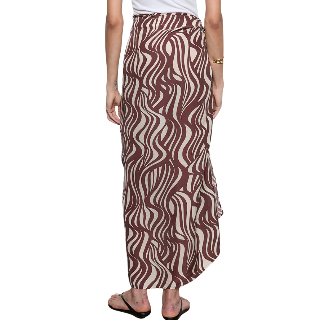 Sarong in Wave Print