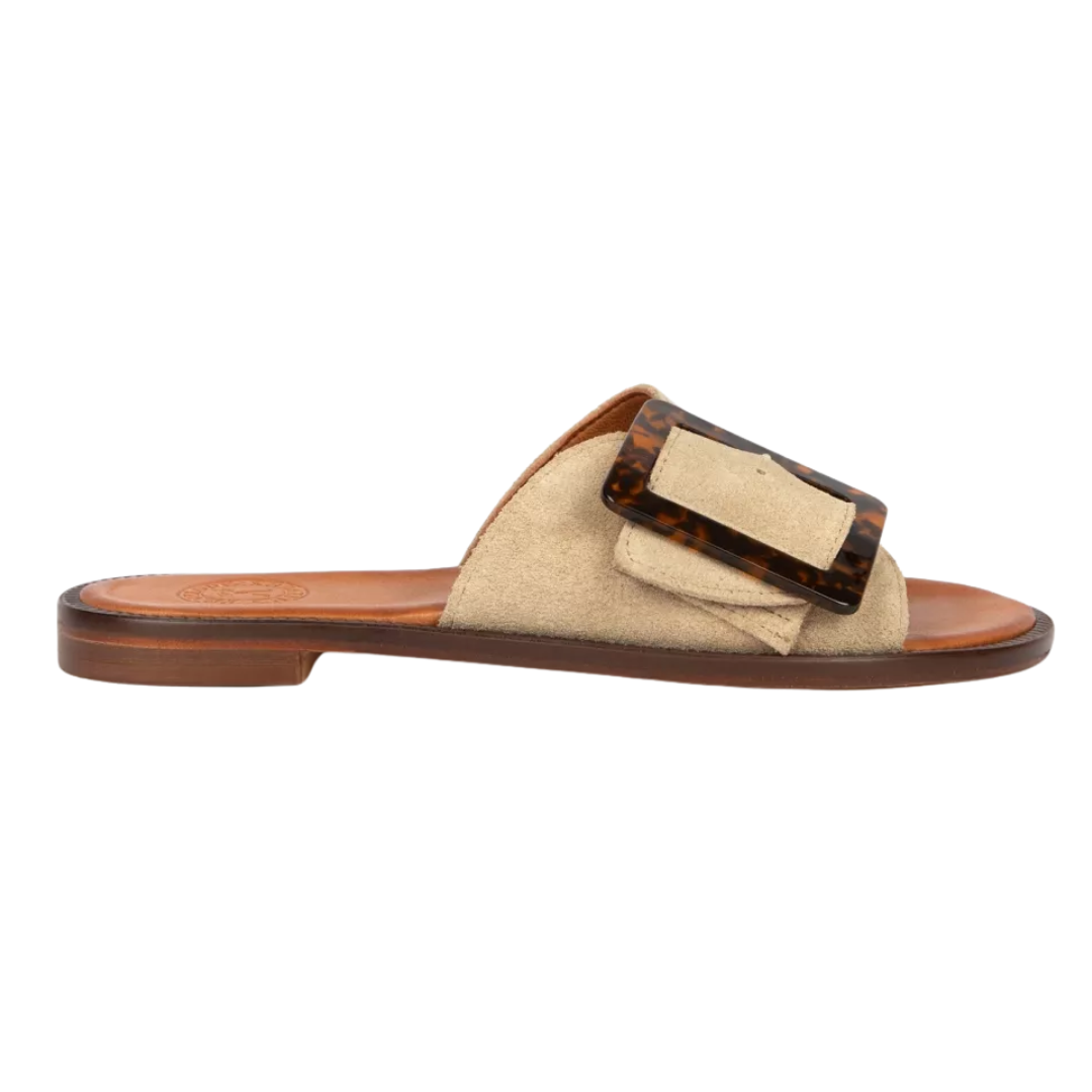 Biarritz Buckle Sandal in Camel