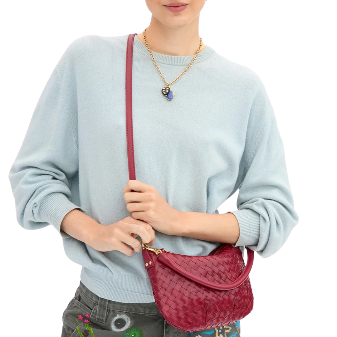 Petit Moyen in Garnet Diagonal Woven
