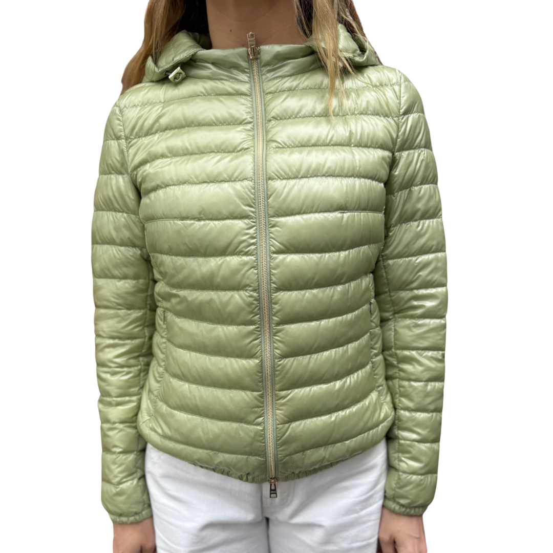 Giada in Light Green