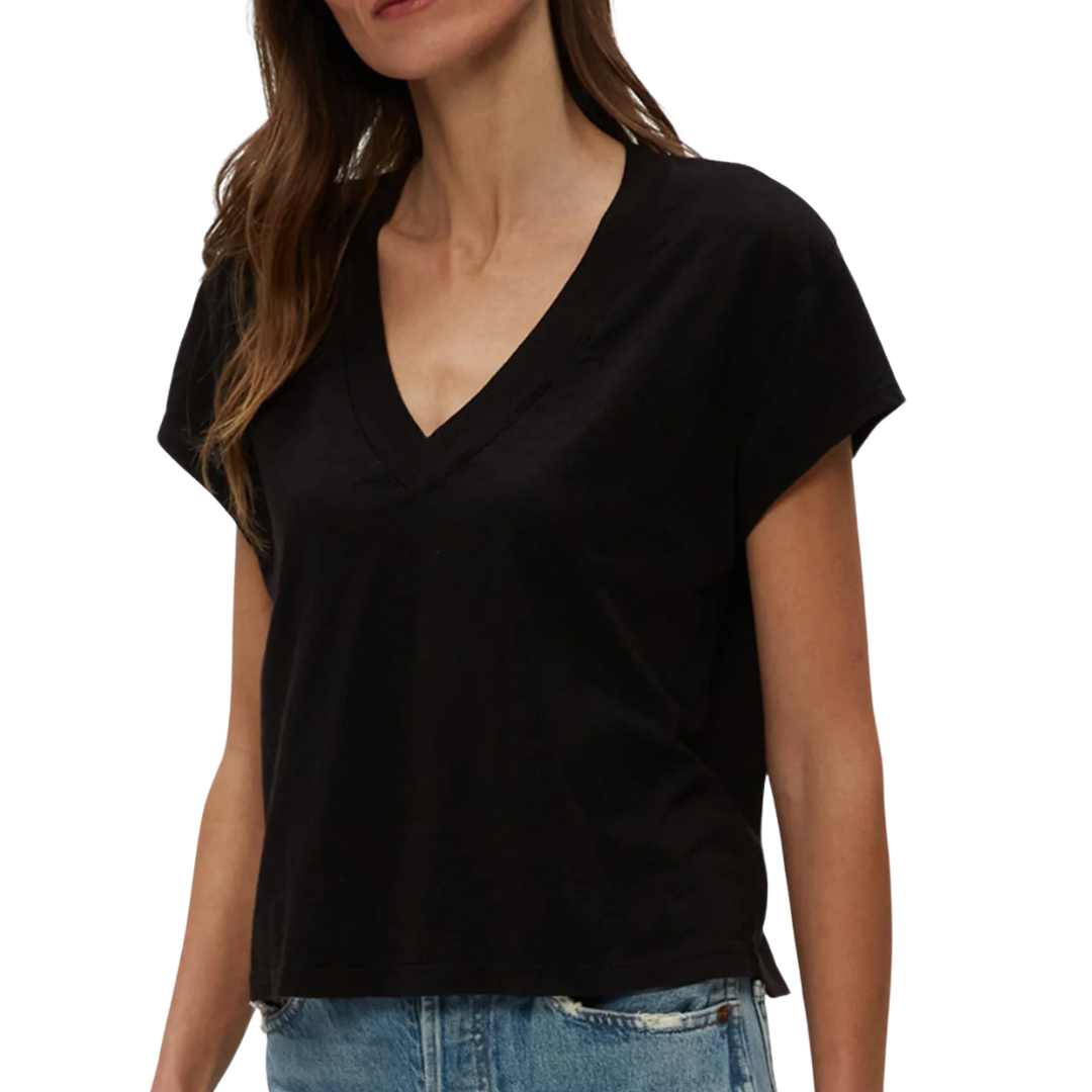 Harlan Cropped V-neck in Black