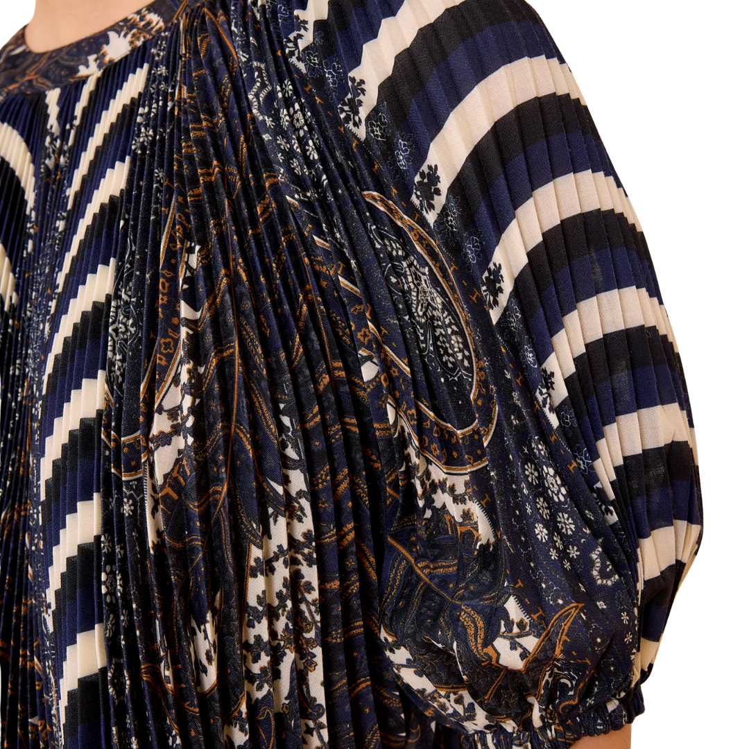 Dafne Pleated Blouse in Eclipse